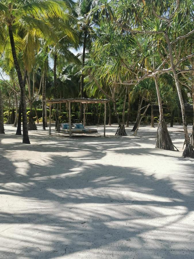 Bed and Breakfast ZumZum Beach House Kinondo Exterior foto